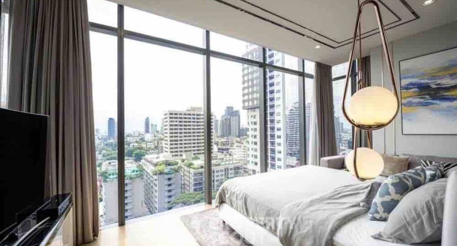 For rent 2 bedrooms condo in Khlong Toei, Bangkok