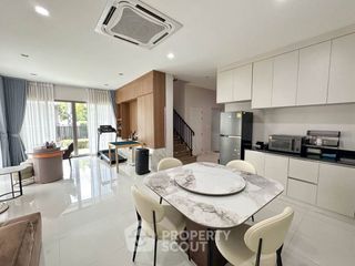 For rent 10 bedrooms house in Bueng Kum, Bangkok