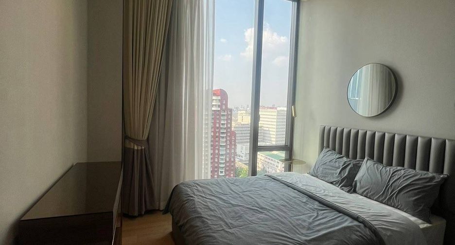 For rent 2 bedrooms condo in Pathum Wan, Bangkok