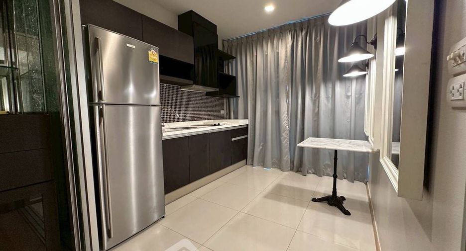 Wohnung zur Miete mit 1 Zimmer in Phra Khanong, Bangkok