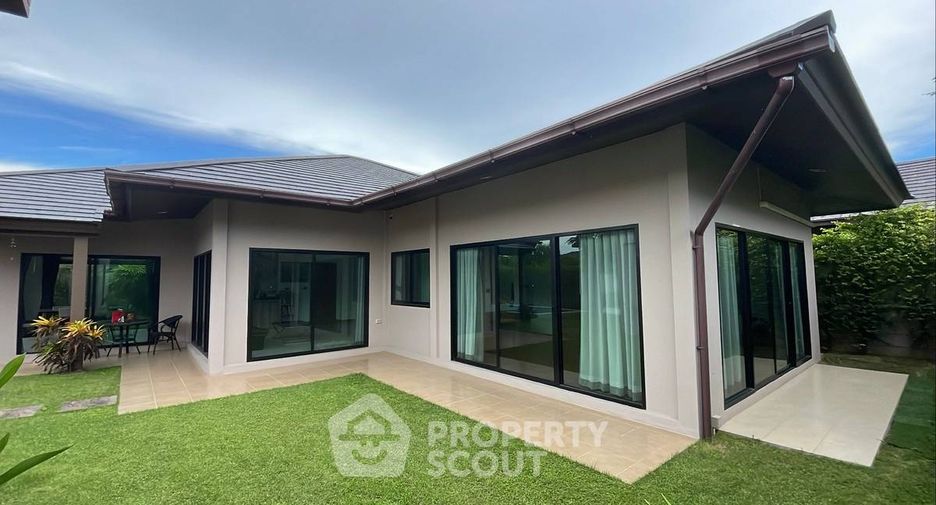 Villa en alquiler de 3 habitaciones en Huay Yai, Pattaya