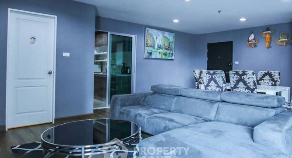 Condo en alquiler de 3 habitaciones en Huai Khwang, Bangkok