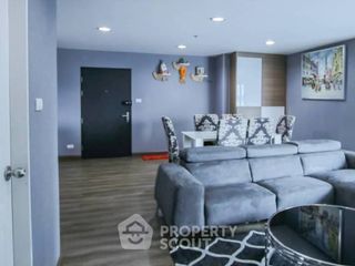 For rent 3 bedrooms condo in Huai Khwang, Bangkok