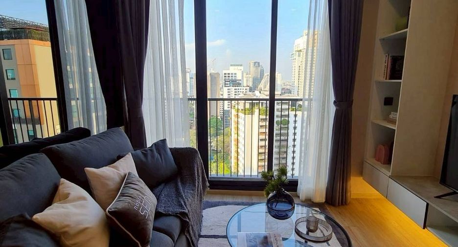 For rent 2 bedrooms condo in Khlong Toei, Bangkok