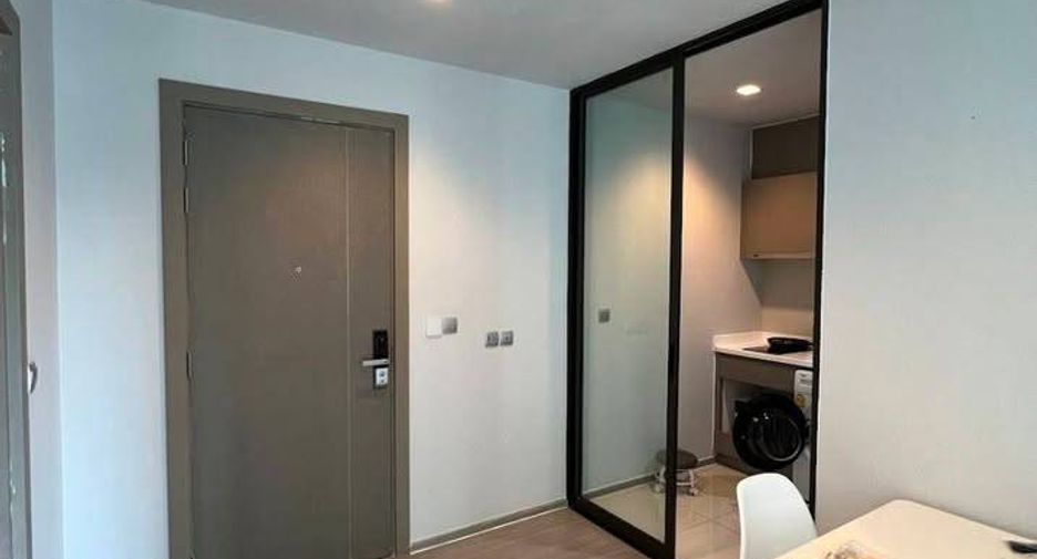 À louer 1 chambre condo à Huai Khwang, Bangkok