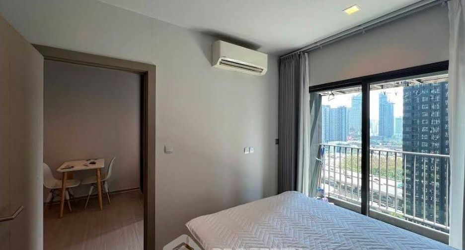 À louer 1 chambre condo à Huai Khwang, Bangkok