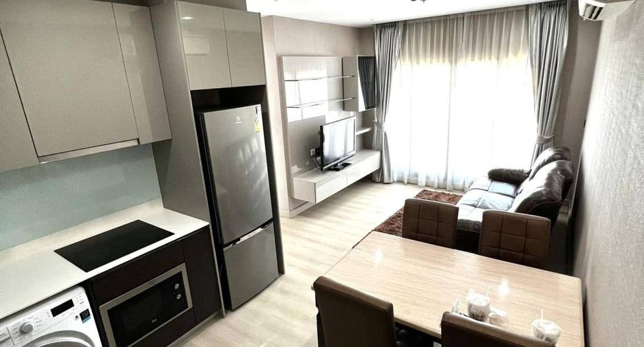 Condo en alquiler de 2 habitaciones en Phaya Thai, Bangkok
