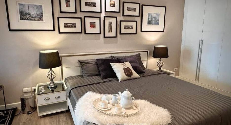 Condo en alquiler de 3 habitaciones en Huai Khwang, Bangkok