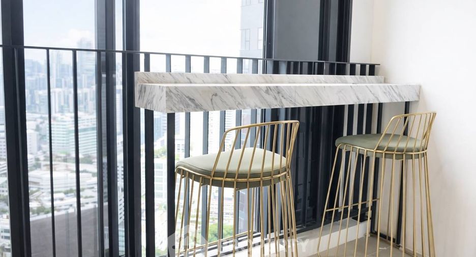 Condo en alquiler de 1 habitaciones en Bang Rak, Bangkok