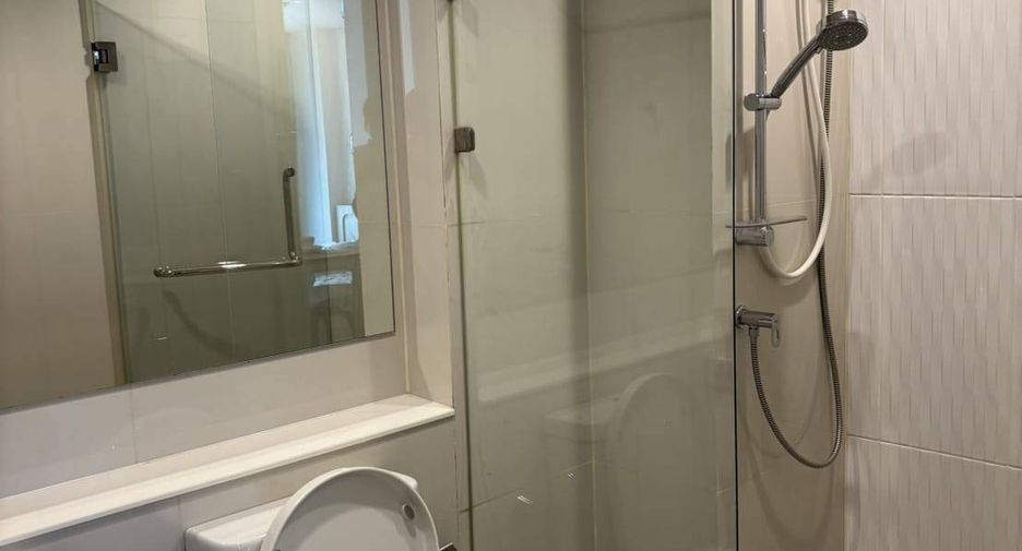 Wohnung zur Miete mit 1 Zimmer in Pathum Wan, Bangkok