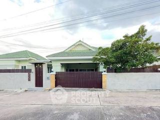 À louer 4 chambres villa à Bang Lamung, Chonburi