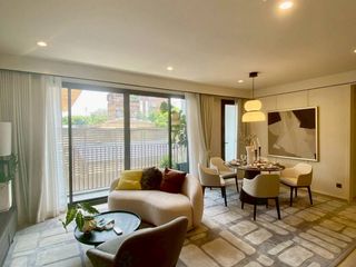 For rent 3 bedrooms condo in Huai Khwang, Bangkok