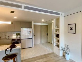 For rent 3 bedrooms condo in Huai Khwang, Bangkok