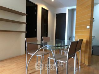 Condo en alquiler de 2 habitaciones en Khlong Toei, Bangkok