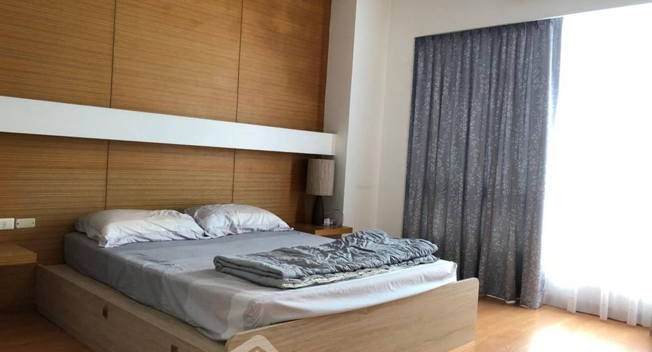 Condo en alquiler de 2 habitaciones en Khlong Toei, Bangkok