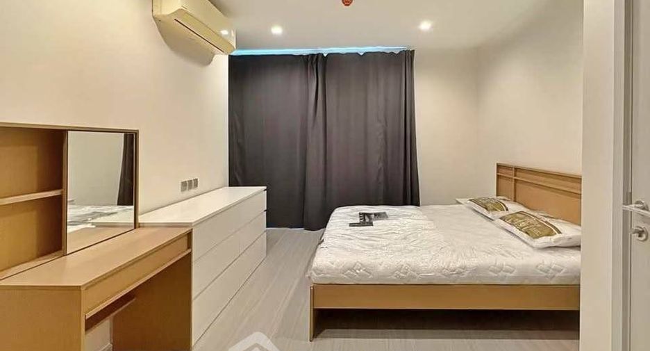 For rent 2 bedrooms condo in Phra Khanong, Bangkok