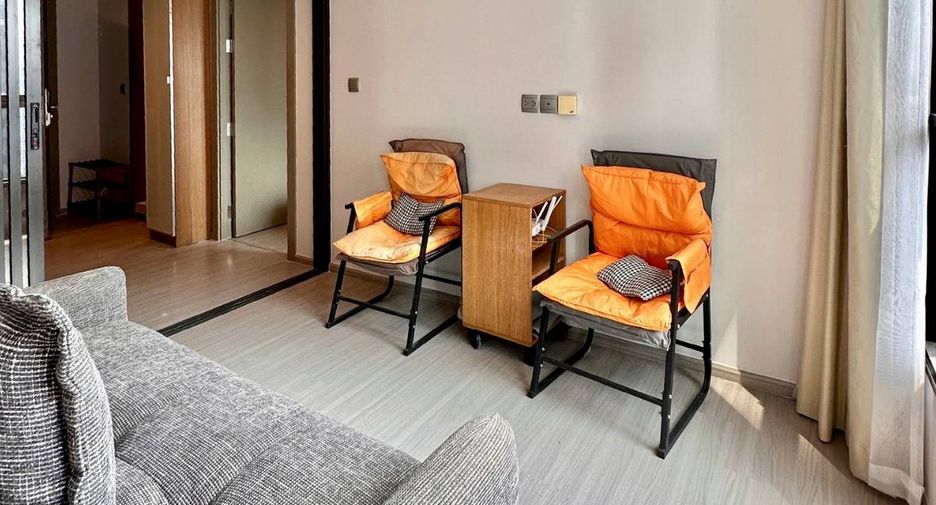 Condo en alquiler de 2 habitaciones en Huai Khwang, Bangkok