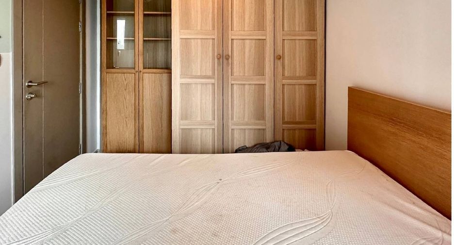 Condo en alquiler de 2 habitaciones en Huai Khwang, Bangkok