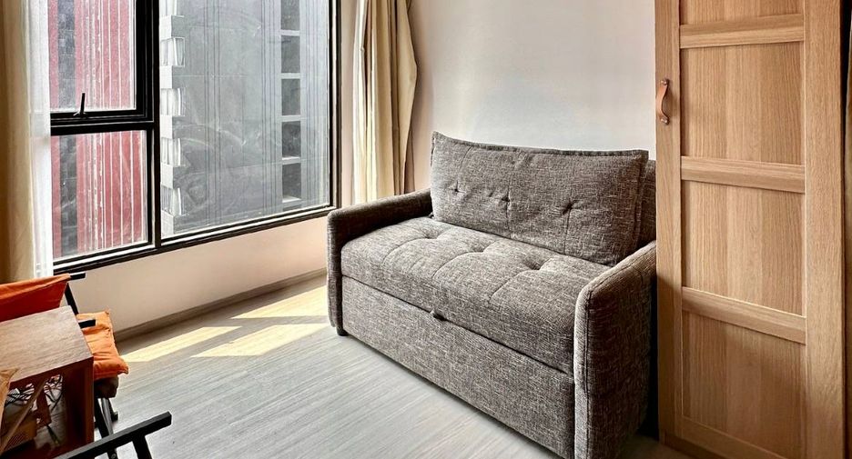 Condo en alquiler de 2 habitaciones en Huai Khwang, Bangkok