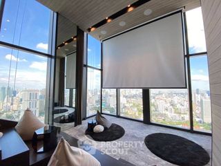 Condo en alquiler de 2 habitaciones en Khlong Toei, Bangkok