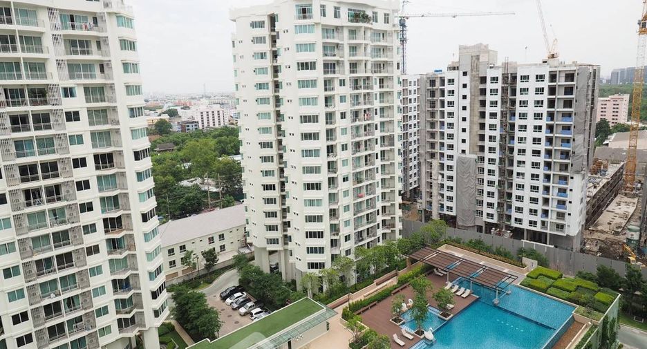À louer 1 chambre condo à Huai Khwang, Bangkok