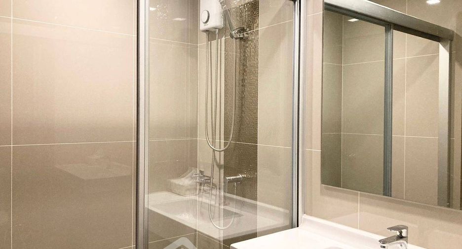 For rent 1 bed condo in Huai Khwang, Bangkok