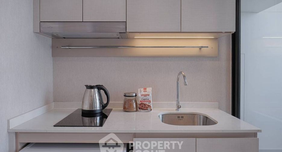 For rent 1 bed condo in Sathon, Bangkok