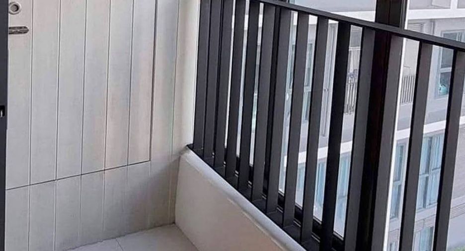For rent 2 bedrooms condo in Khlong San, Bangkok