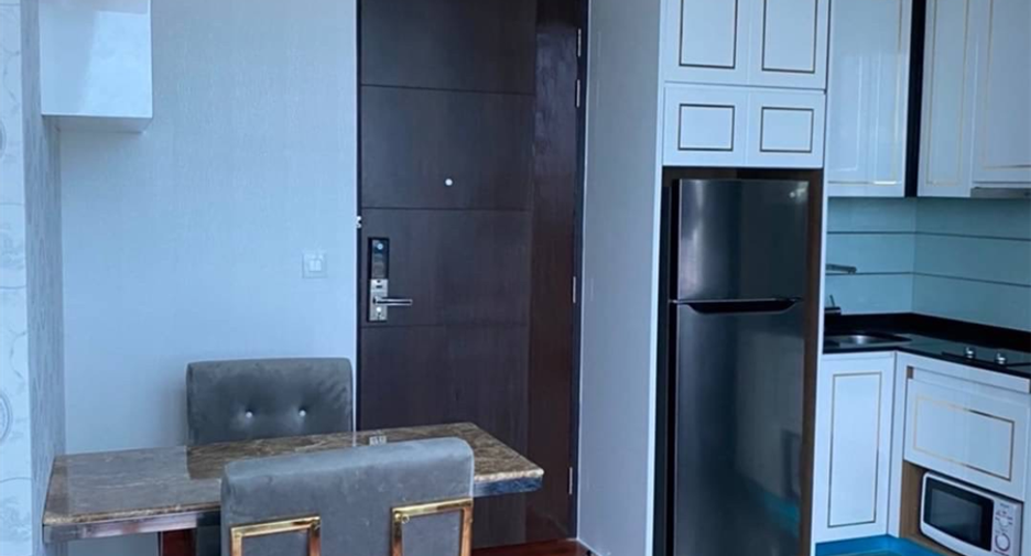 À vendre 1 chambre condo à Pathum Wan, Bangkok