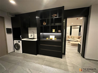 À vendre 2 chambres condo à Huai Khwang, Bangkok