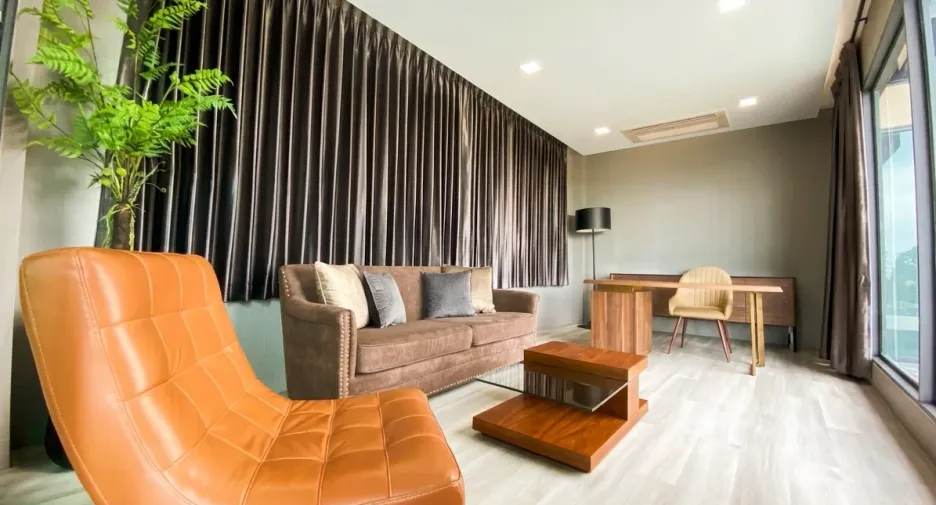 À vendre et à louer 4 chambres maison à Bang Lamung, Chonburi