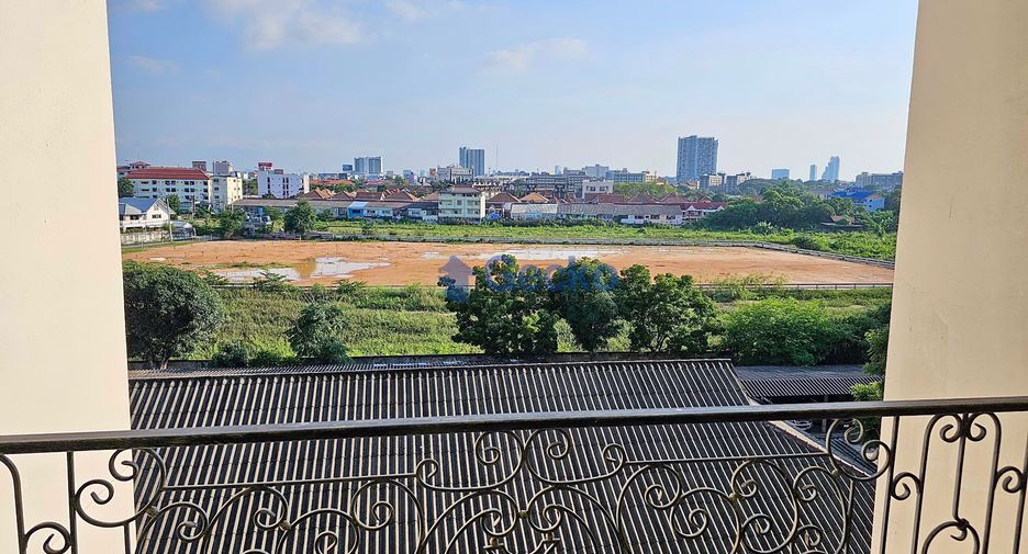 For rent 2 bedrooms condo in Bang Lamung, Chonburi
