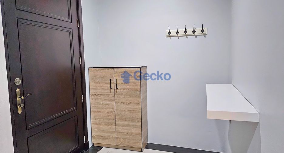 For rent 2 bedrooms condo in Bang Lamung, Chonburi