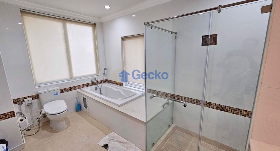 For rent 2 bedrooms condo in Bang Lamung, Chonburi