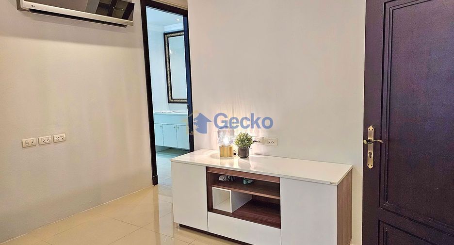 For rent 2 bedrooms condo in Bang Lamung, Chonburi