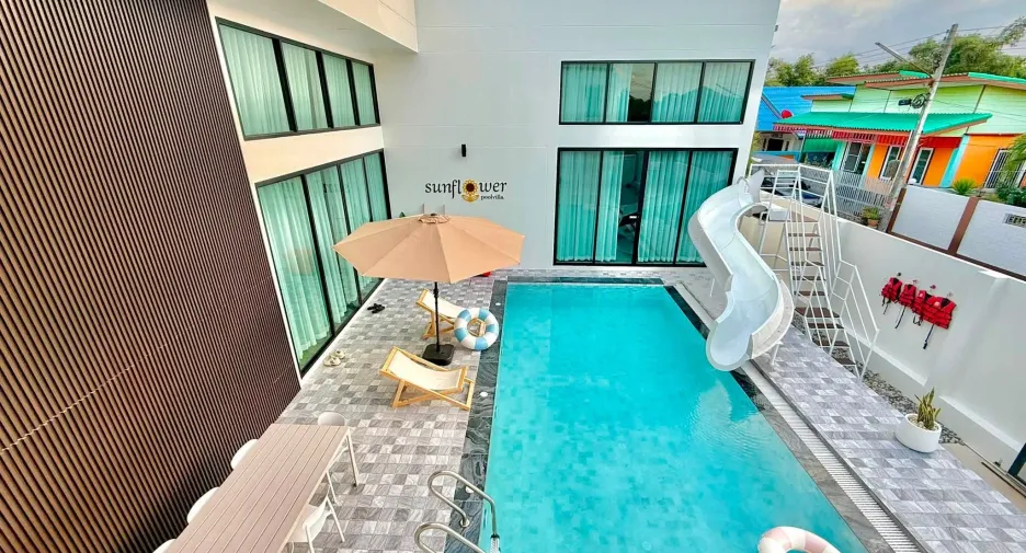 For sale 4 bedrooms villa in Bang Lamung, Chonburi