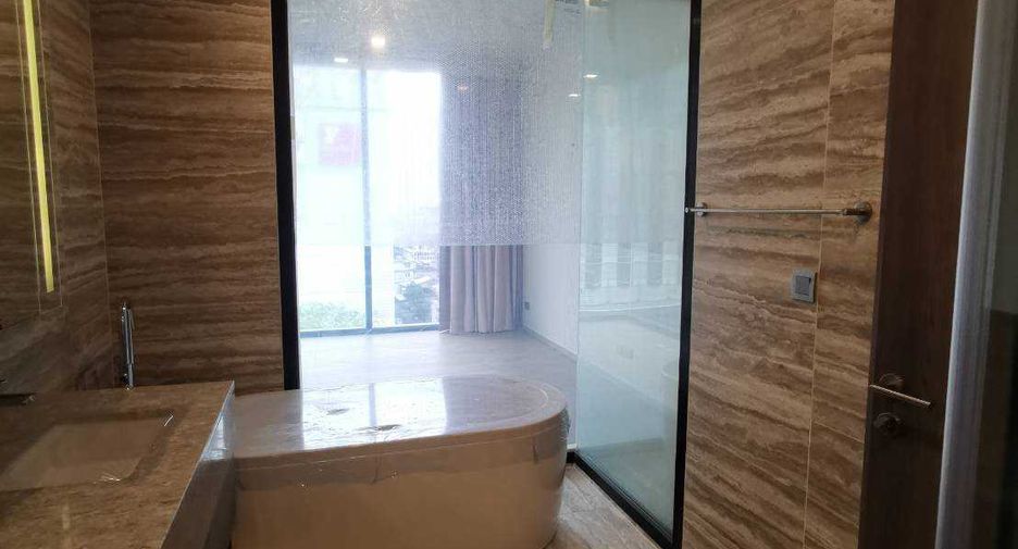 Wohnung zur Miete und zum Kauf mit 2 Zimmer in Khlong Toei, Bangkok