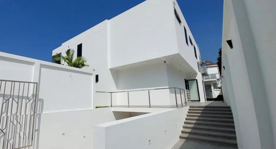 For sale 6 bedrooms villa in Bang Lamung, Chonburi