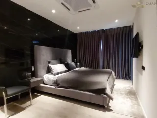 Villa en venta de 6 habitaciones 