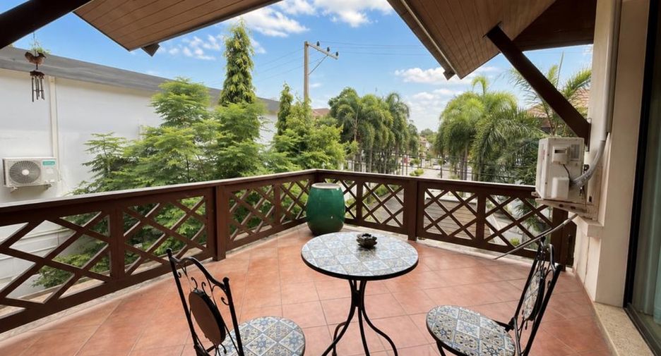 For sale 4 ベッドルーム house in Bang Lamung, Chonburi