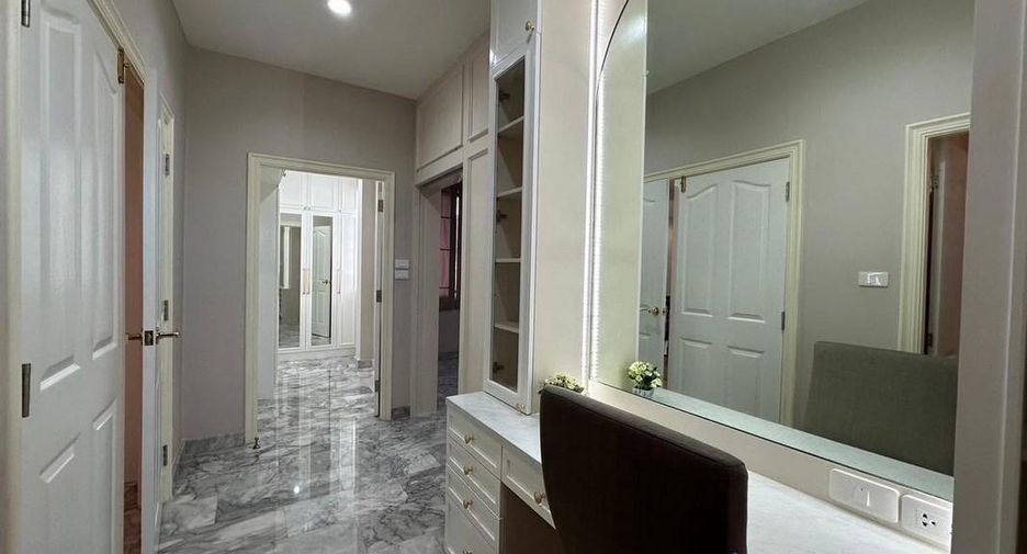 Haus zur Miete und zum Kauf mit 4 Zimmer in Bang Lamung, Chonburi