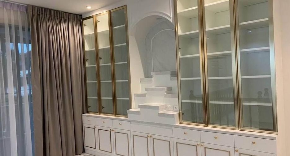 Haus zur Miete und zum Kauf mit 4 Zimmer in Bang Lamung, Chonburi