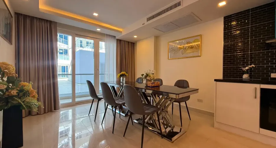 For sale 3 bedrooms condo in Bang Lamung, Chonburi