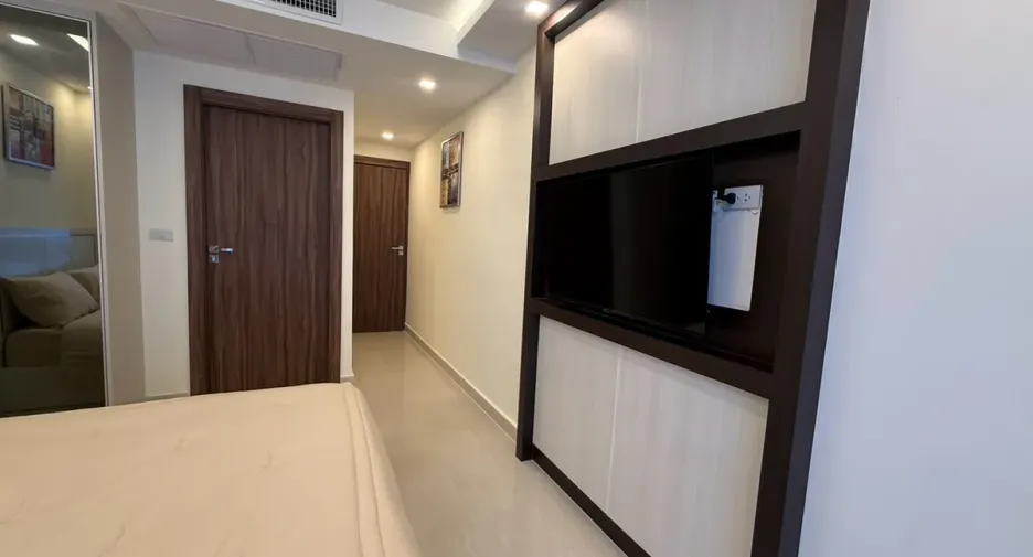 For sale 3 bedrooms condo in Bang Lamung, Chonburi