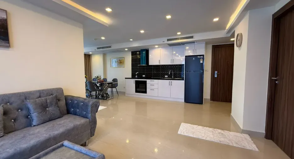 For sale 3 bedrooms condo in Bang Lamung, Chonburi