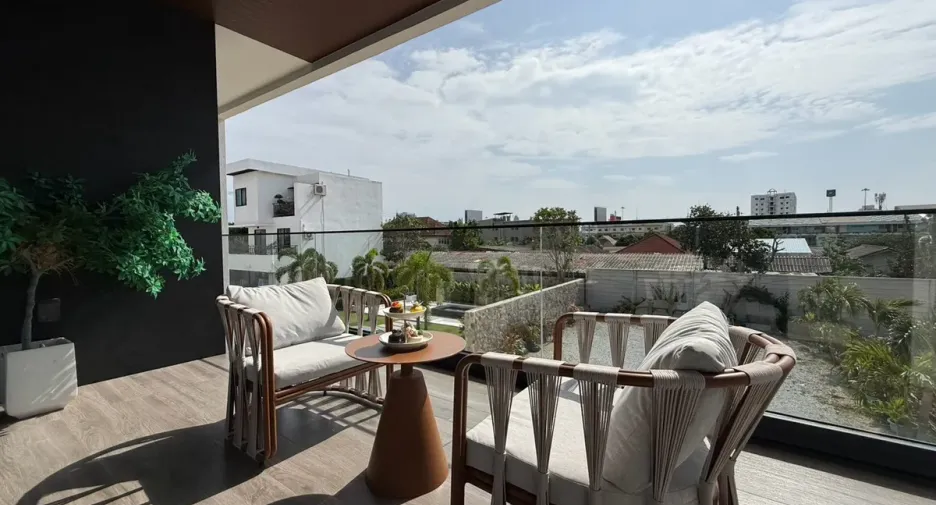 For sale 4 ベッドルーム house in Bang Lamung, Chonburi