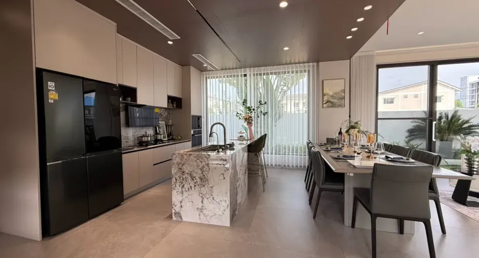 For sale 4 ベッドルーム house in Bang Lamung, Chonburi