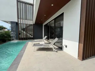 For sale 4 ベッドルーム house in Bang Lamung, Chonburi