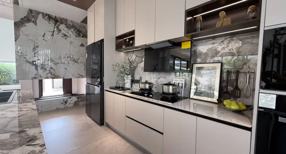 For sale 4 ベッドルーム house in Bang Lamung, Chonburi