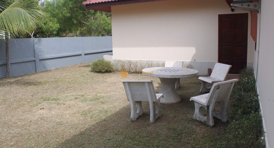 For rent and for sale 3 bedrooms house in Bang Lamung, Chonburi